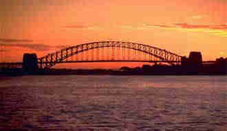 1Up Travel - Australia - harbour bridge in sunset