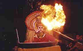 1Up Travel - Kerala - The Mudiyettu Performer