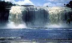 Hacha Falls in Caracas