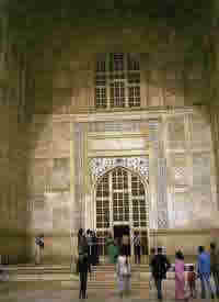 Taj Mahal - The Carved Facade
