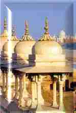 Taj Mahal -- the masjid