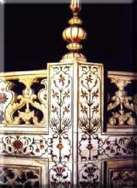Taj Mahal - Carving on marble
