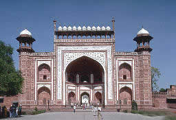 Taj Mahal - The Main Gate & The Minar