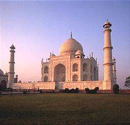 Taj Mahal -- the actual tomb